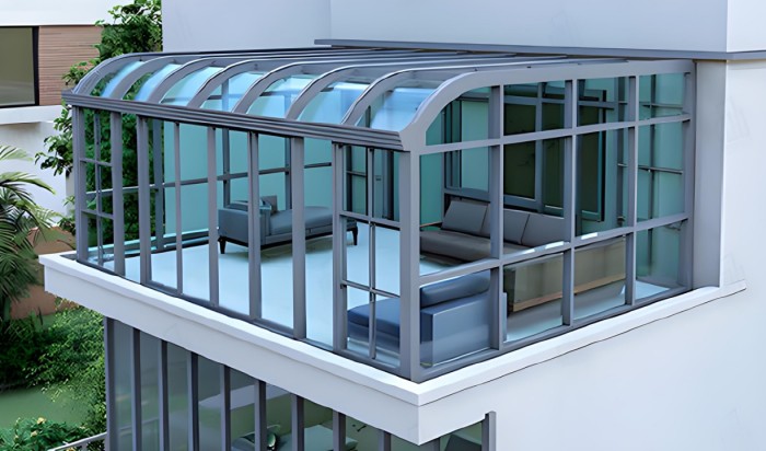 CUSTOMIZED SUNROOM WITH SKYLIGHT